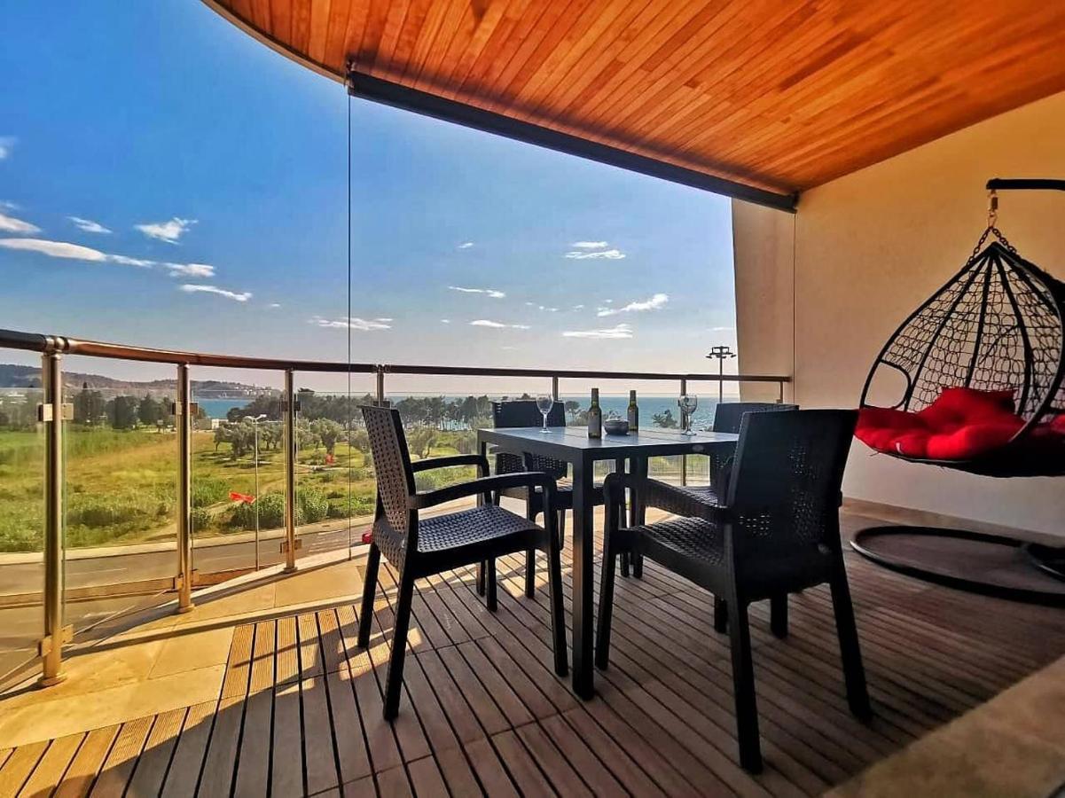 New Luxury Apartments Bar Luaran gambar