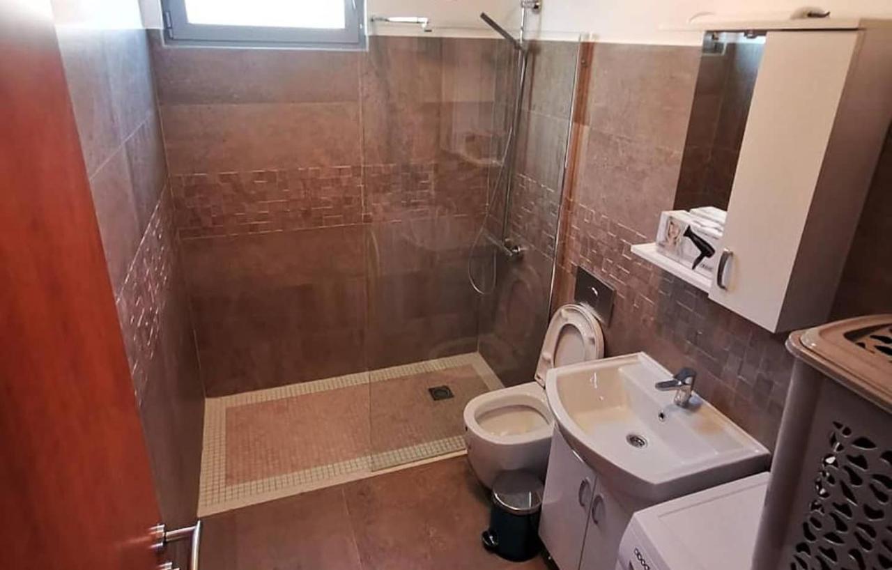 New Luxury Apartments Bar Luaran gambar